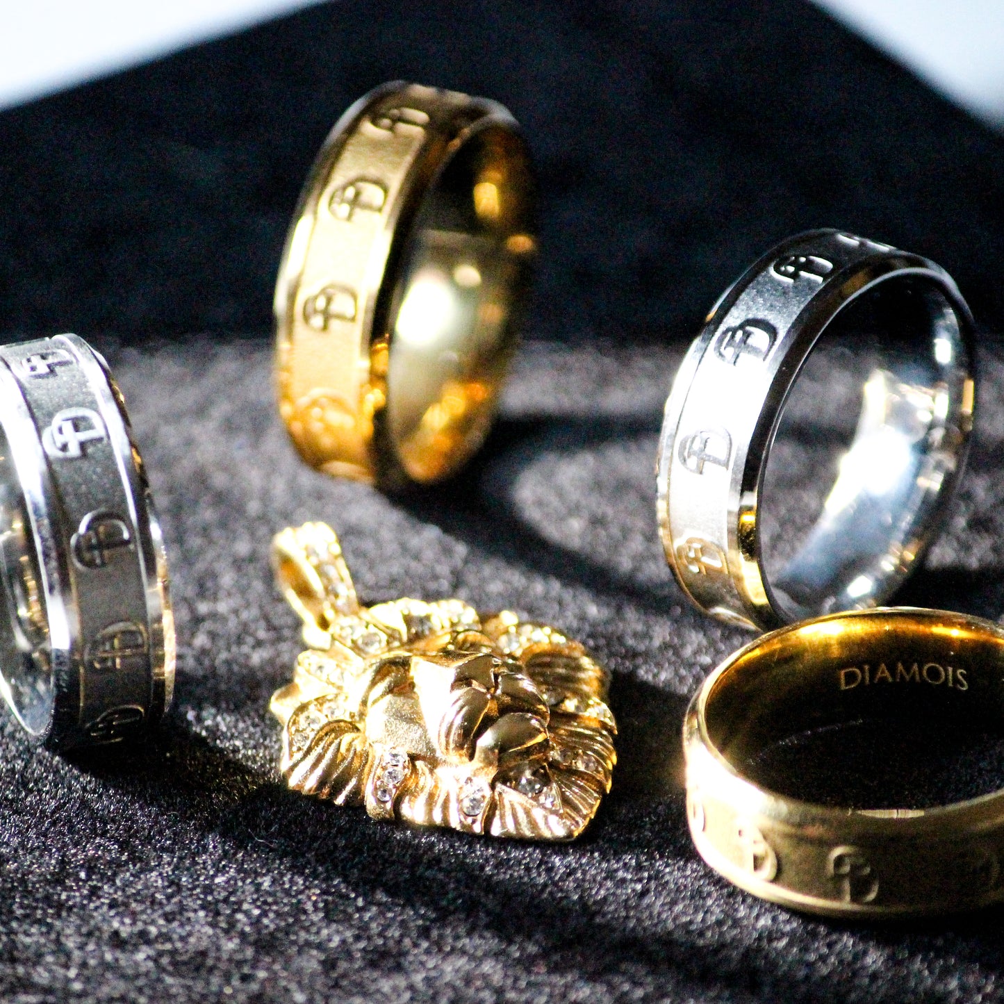 WD SIGNATURE BAND RING GOLD